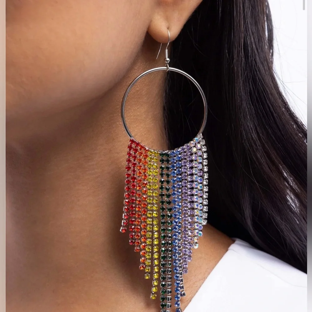 Paparazzi Streamlined Shimmer Multicolored Earrings, NWT. Rare Piece.